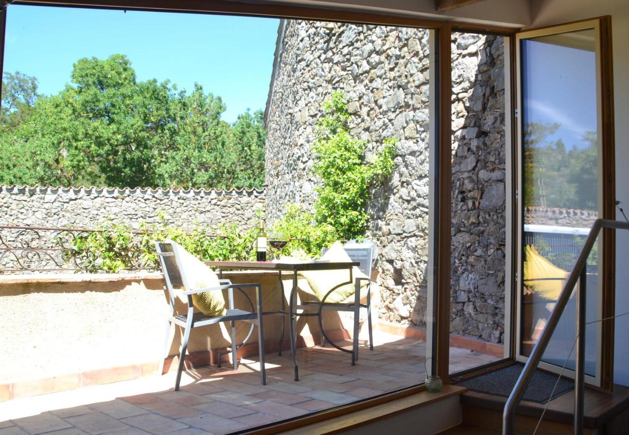 Holidays In Lagrasse Exterior photo