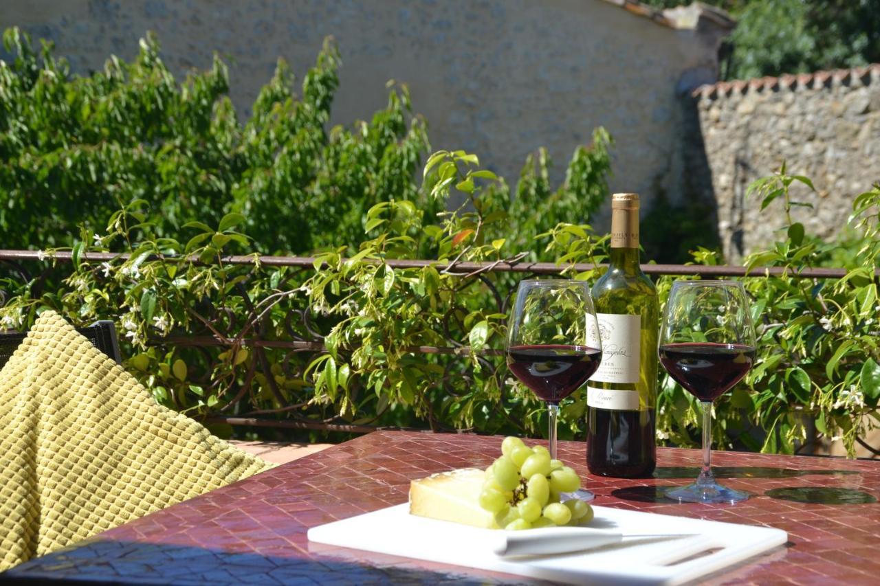 Holidays In Lagrasse Exterior photo