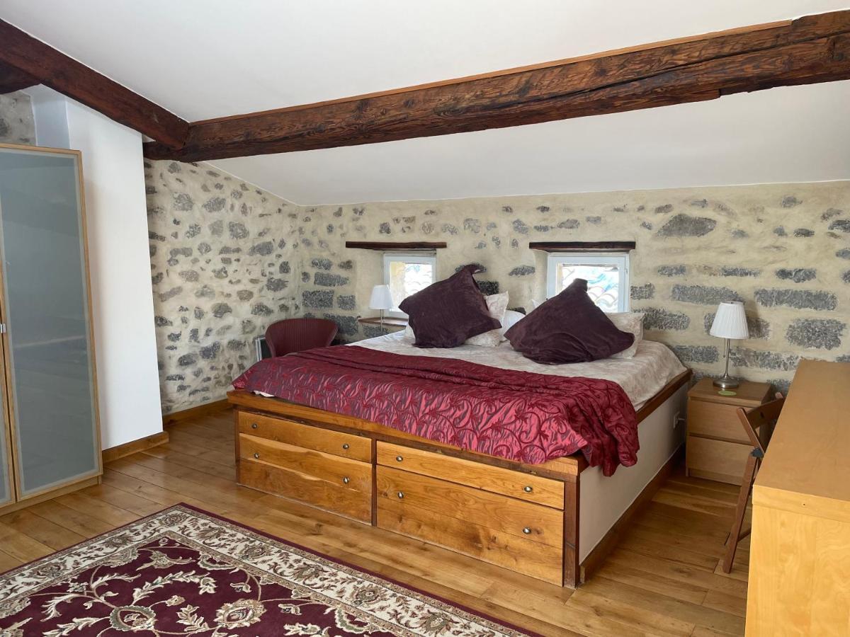 Holidays In Lagrasse Exterior photo