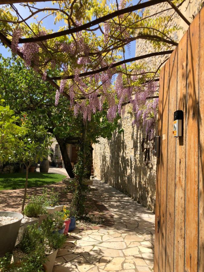 Holidays In Lagrasse Exterior photo