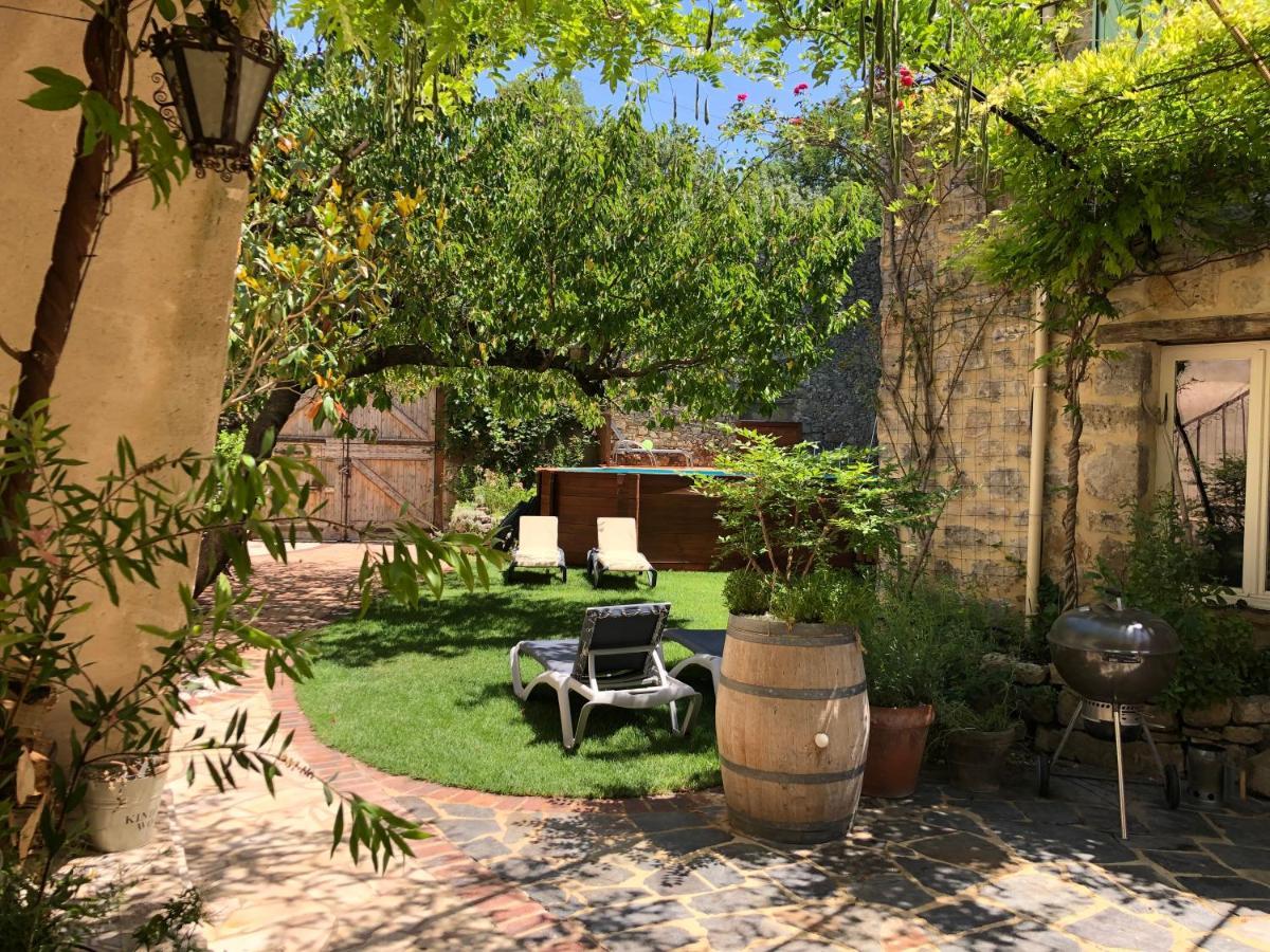 Holidays In Lagrasse Exterior photo