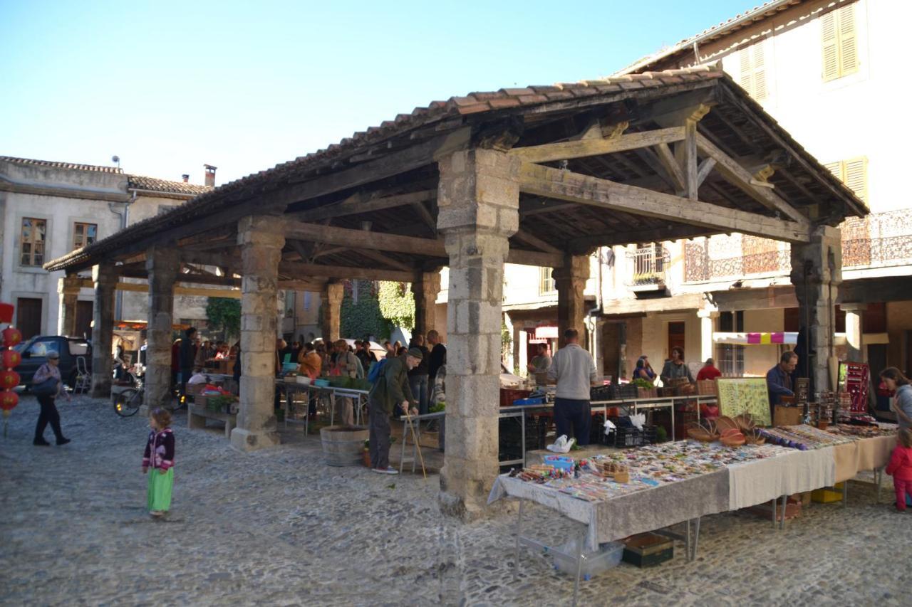 Holidays In Lagrasse Exterior photo