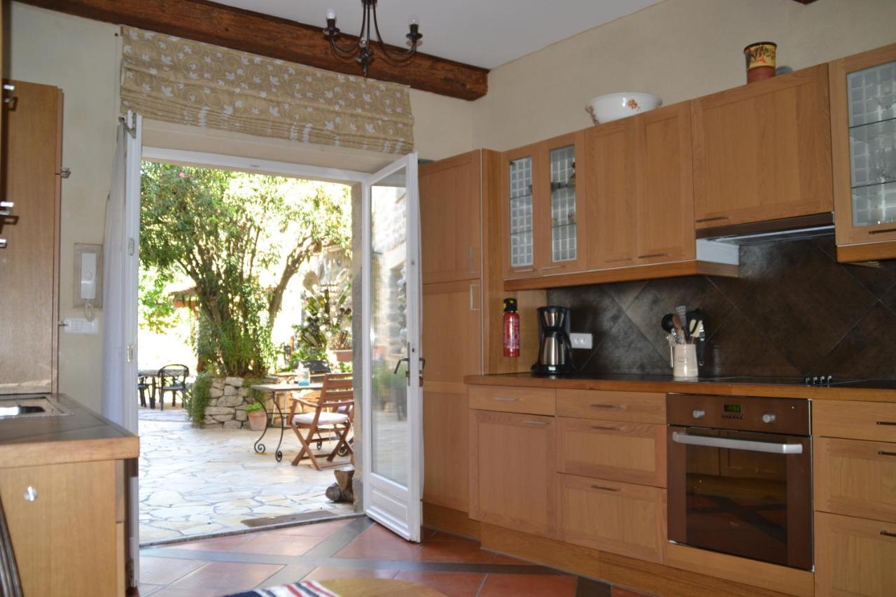 Holidays In Lagrasse Exterior photo